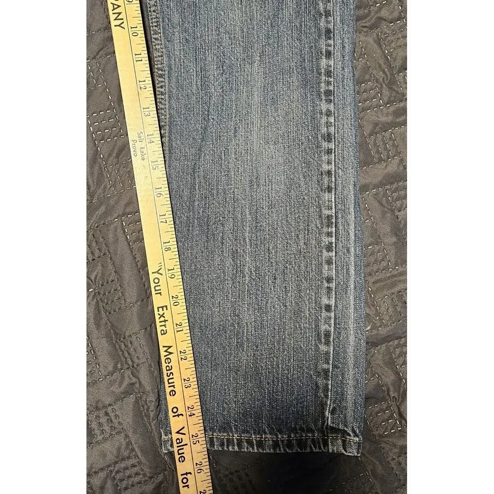 Levis elevate your